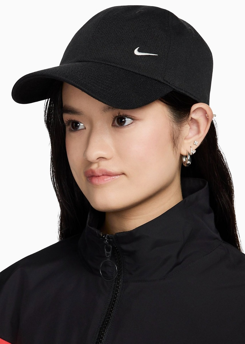 Kšiltovka Nike Club FZ5698 010