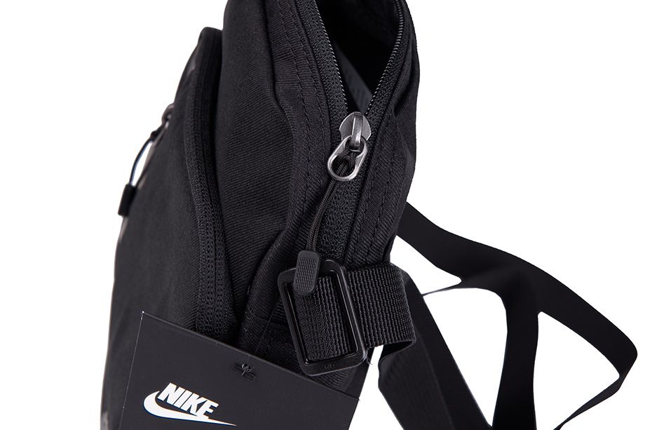 Nike Sáček Core Small Items 3.0 BA5268 010