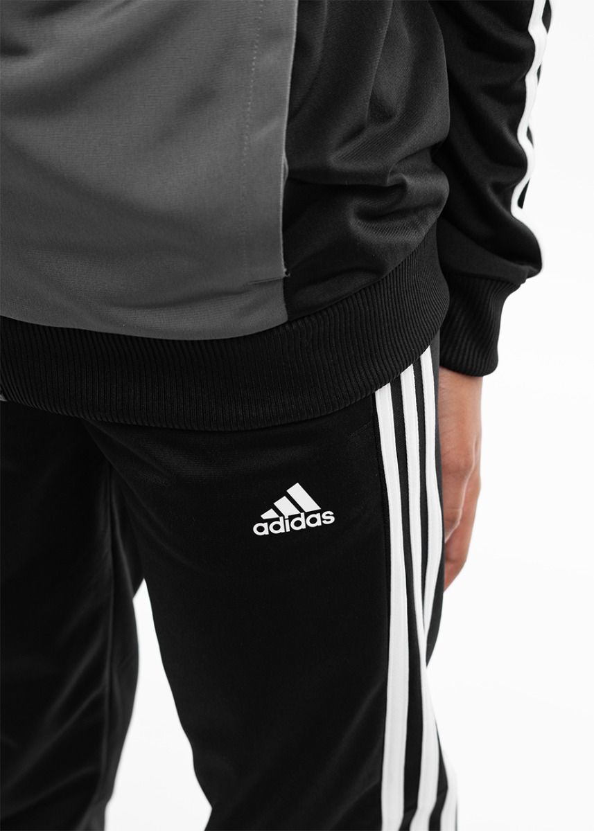 adidas Dětská tepláková souprava Essentials 3-Stripes Tiberio Track Suit HR6406 adidas Dětská tepláková souprava Essentials 3-Stripes Tiberio Track Suit HR6406