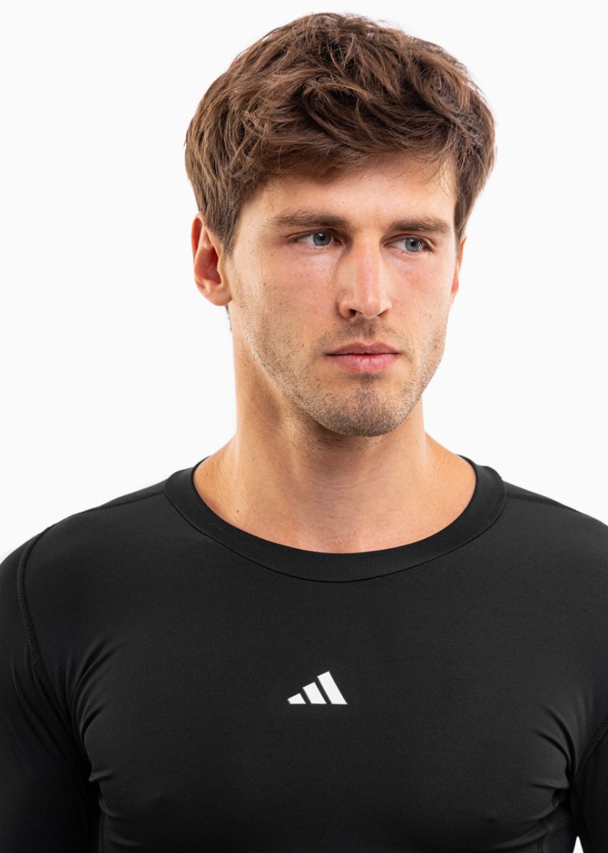 adidas Pánské tričko Techfit Aeroready Long Sleeve Tee JP2944 adidas Pánské tričko Techfit Aeroready Long Sleeve Tee JP2944