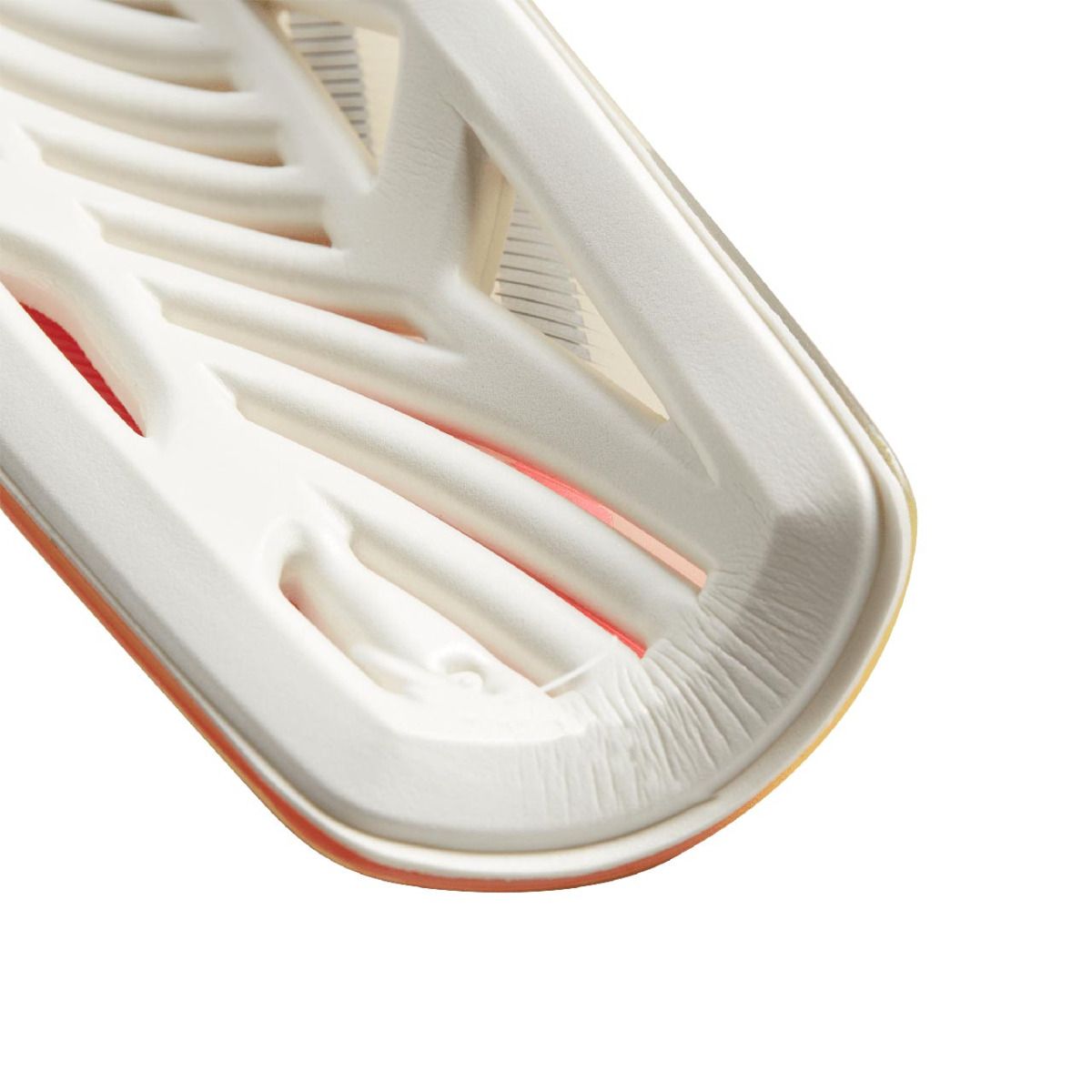 adidas Fotbalové chrániče na holení Tiro League IQ4039