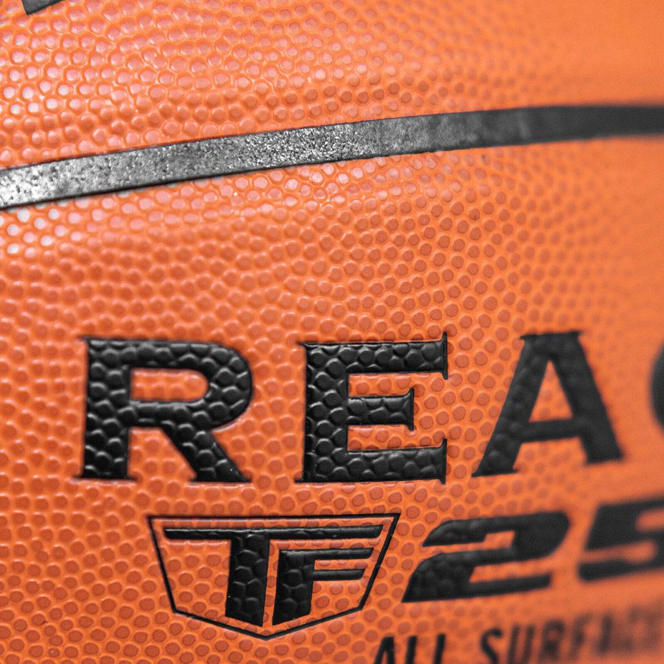 Spalding Basketbalový míč React TF-250 76802Z