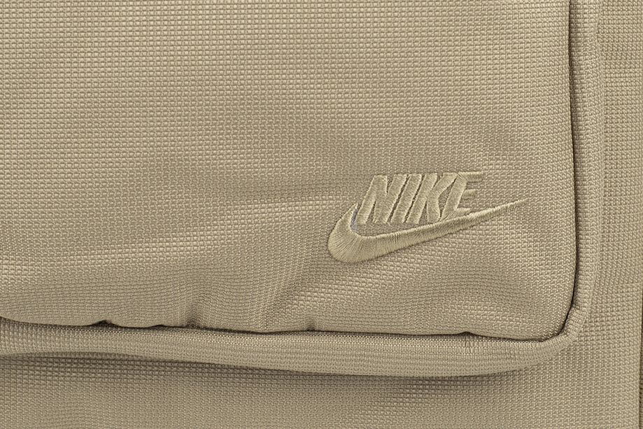 Nike Batoh Heritage Eugene Backpack DB3300 258 Nike Batoh Heritage Eugene Backpack DB3300 258