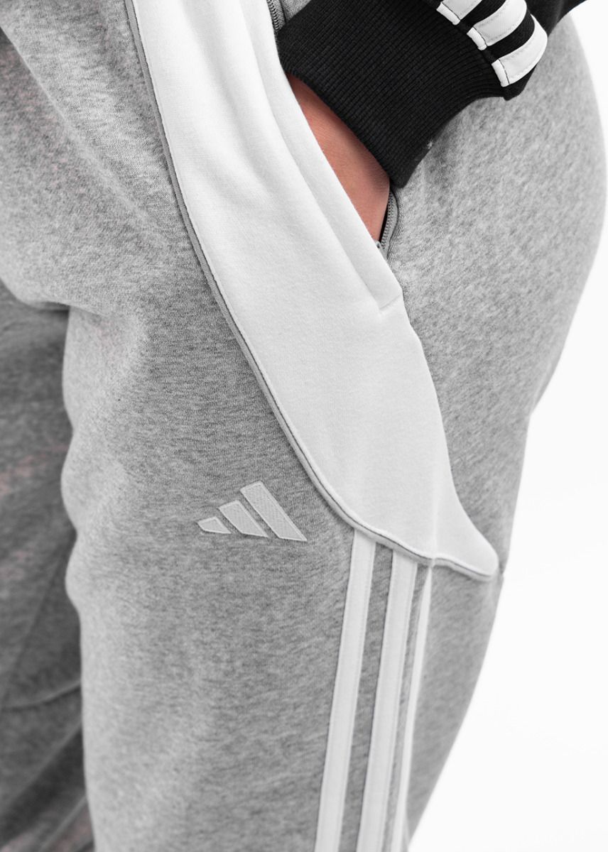 adidas Dámské tepláky Tiro 24 Sweat IS1011