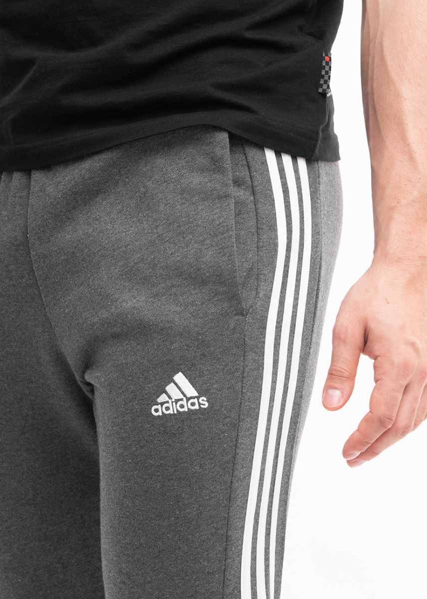 adidas Pánské tepláky Essentials French Terry Tapered Cuff 3-Stripes IC9408