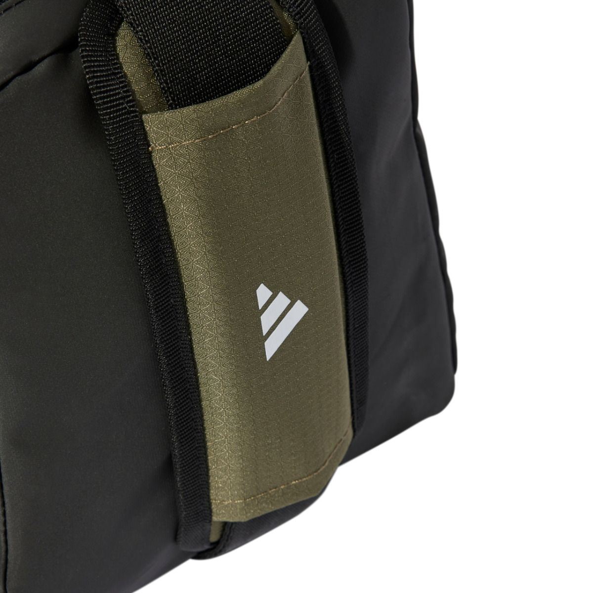 adidas Taška Essentials 3-Stripes Duffel Bag XS IZ1906