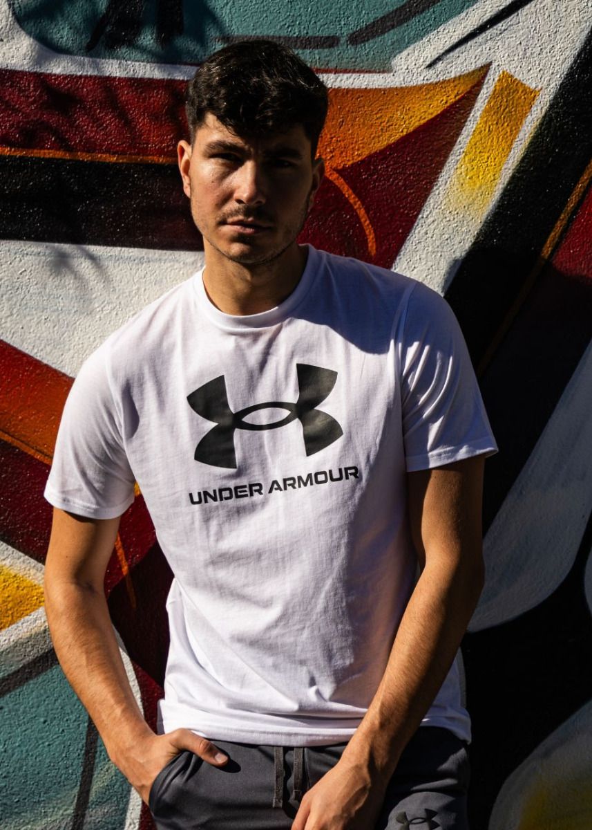 Under Armour Pánské tričko Sportstyle Logo 1382911 100 Under Armour Pánské tričko Sportstyle Logo 1382911 100